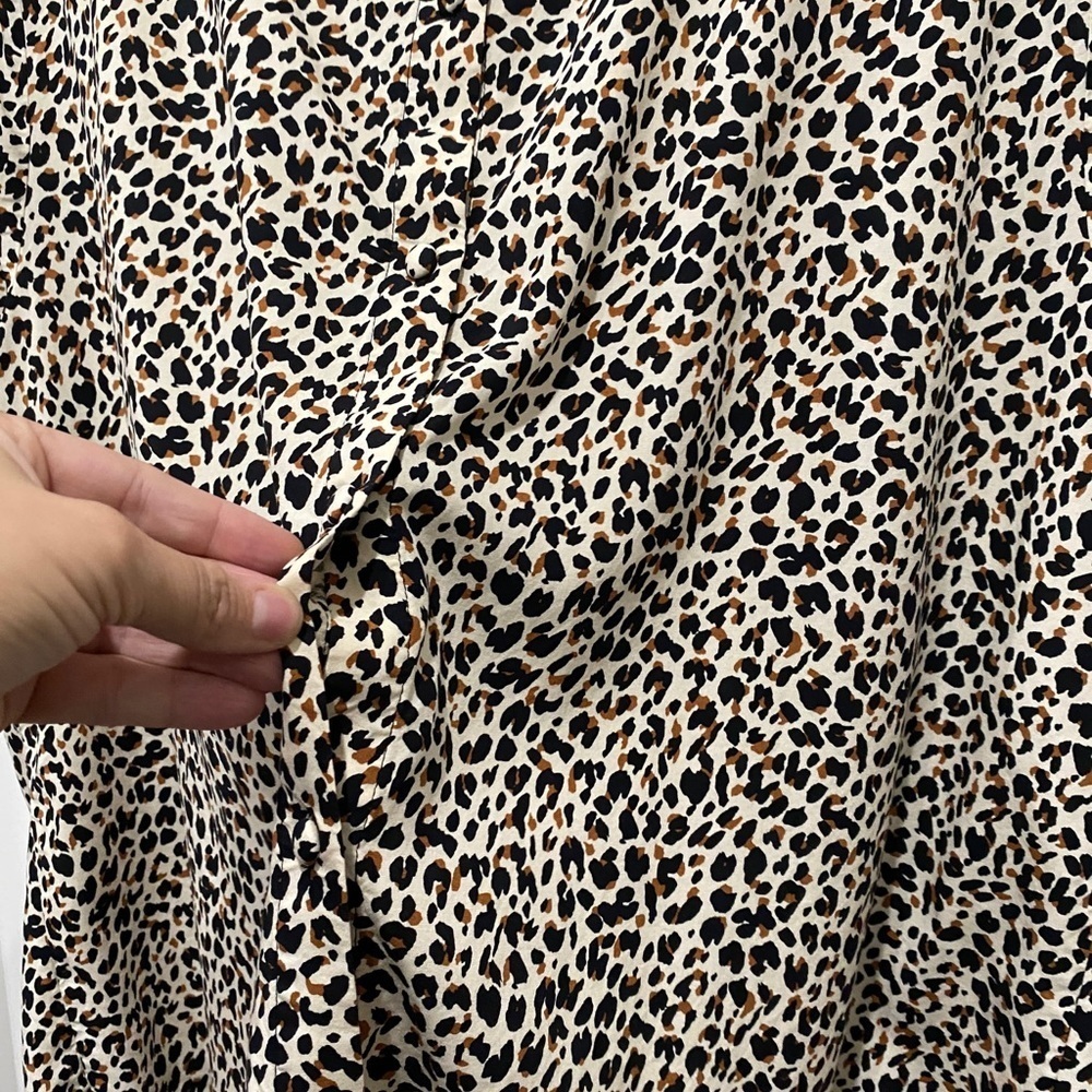 Button Back Blouse - Picture 5 of 9